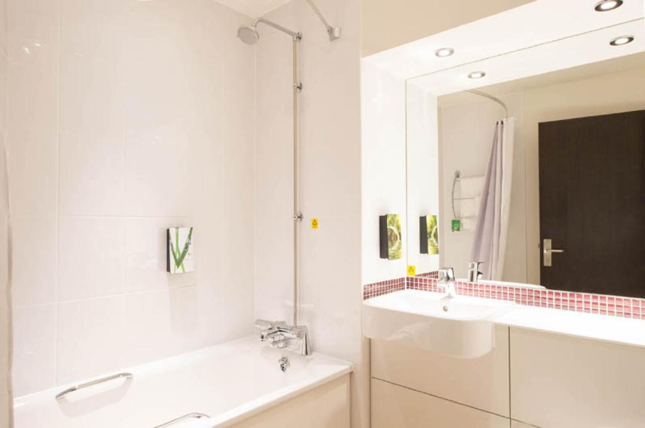 Premier Inn Guildford North - A3 Luaran gambar